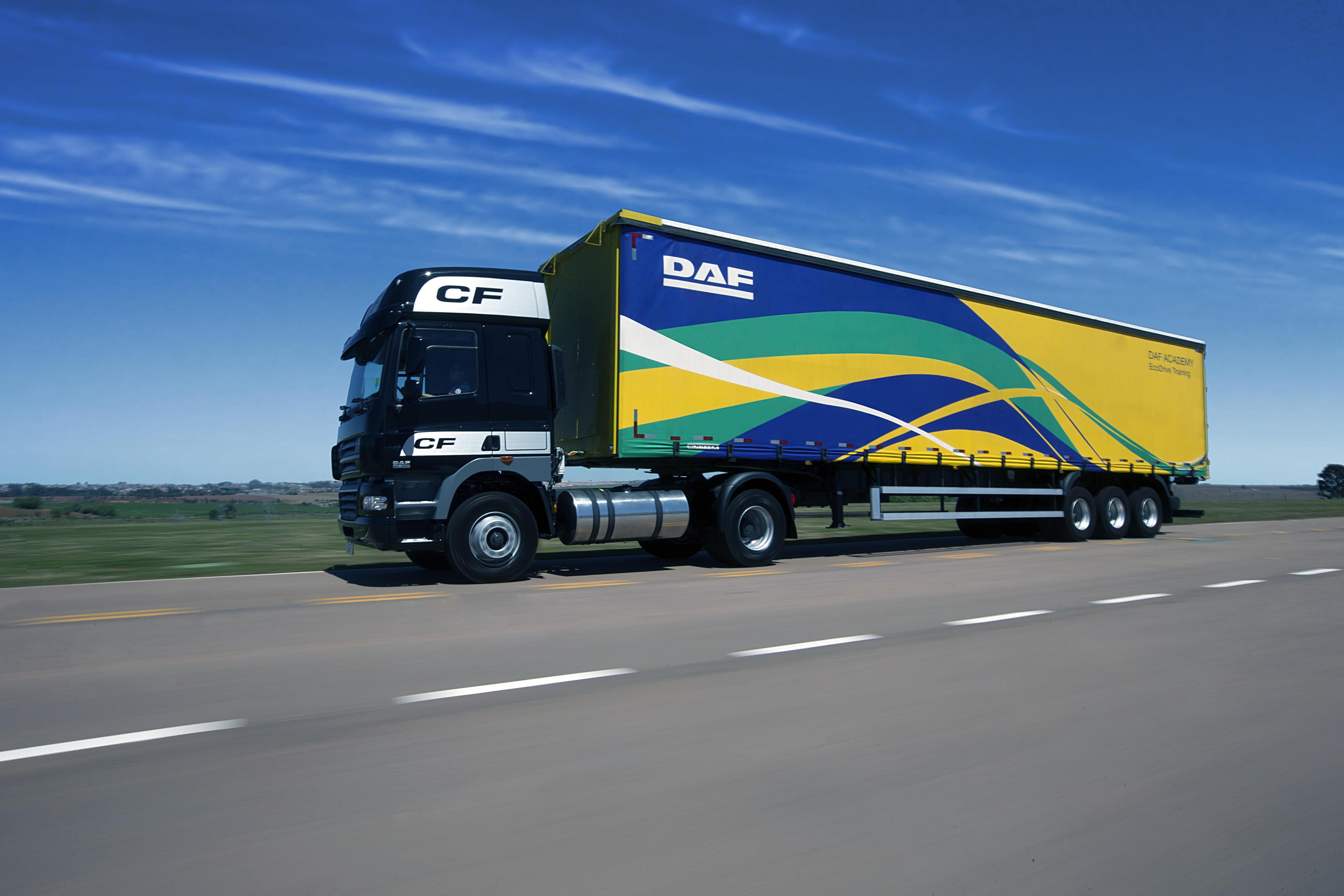 DAF-Brasil-caminhoes-30V6661