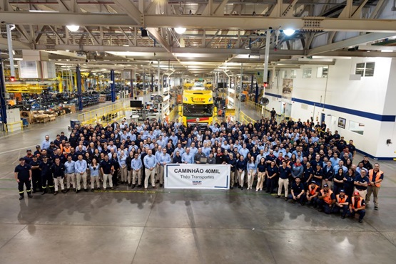 Caminhão 40 mil DAF