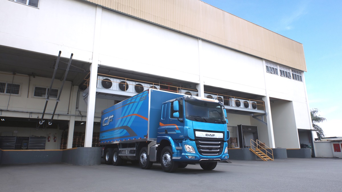 daf-in-action-brasil-linha-daf-cf-rigido-3200x1800