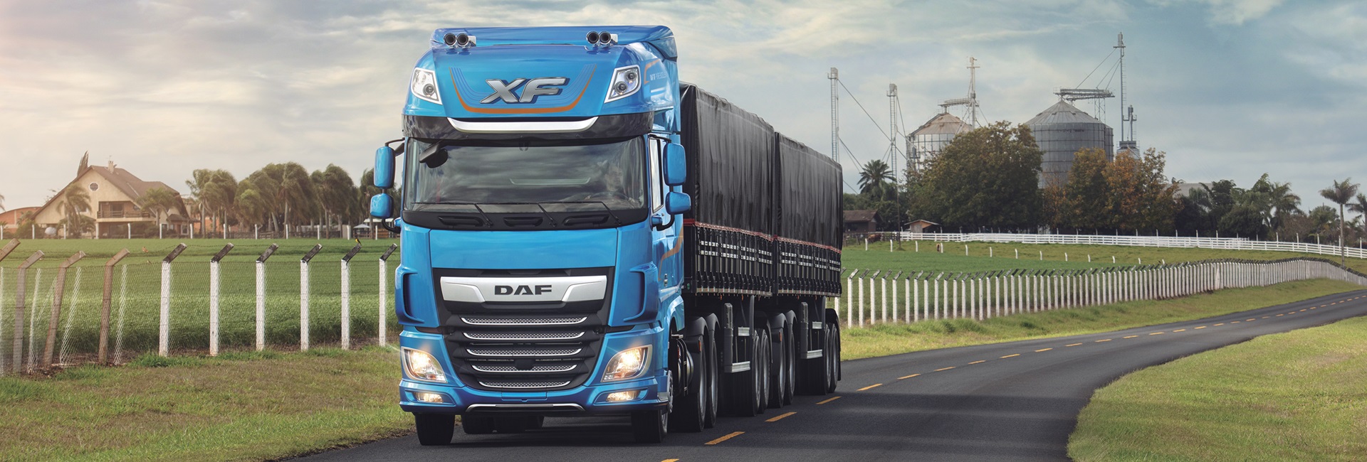 daf-in-action-bra-daf-xf-3840x1300