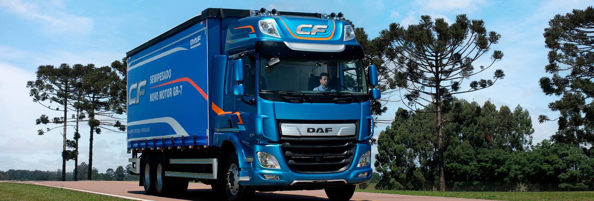 Novo DAF CF com Motor PACCAR GR-7