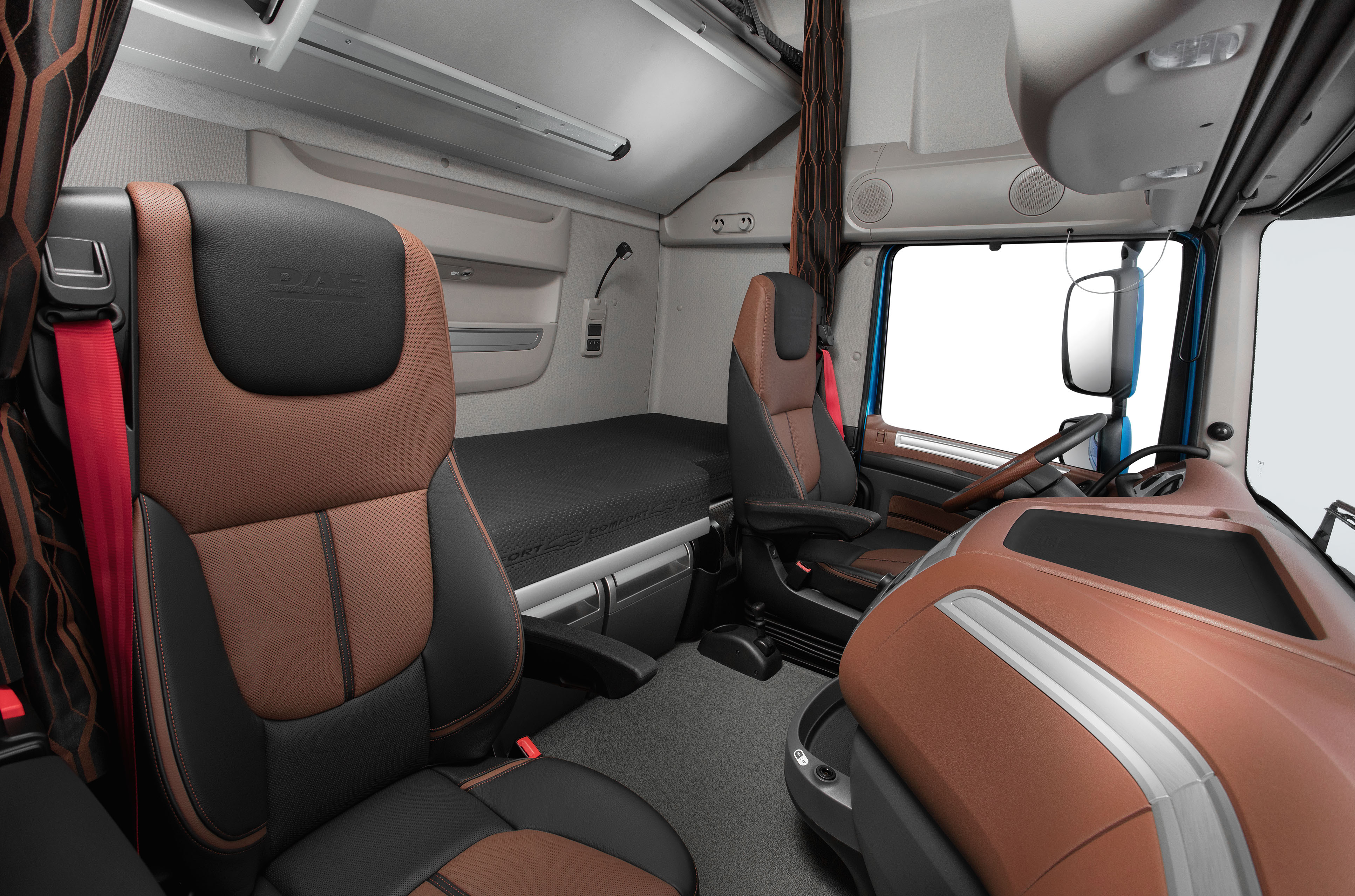 DAF XF: Conforto excepcional para o motorista - DAF Caminhões Brasil